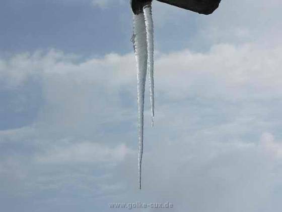 cx_004-eiszapfen am balkon